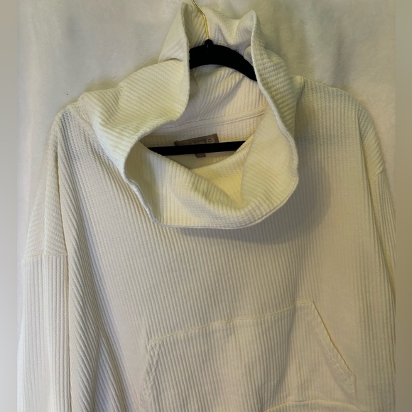 Victory Outfitters women’s cowl neck sweater, size L - Picture 2 of 6